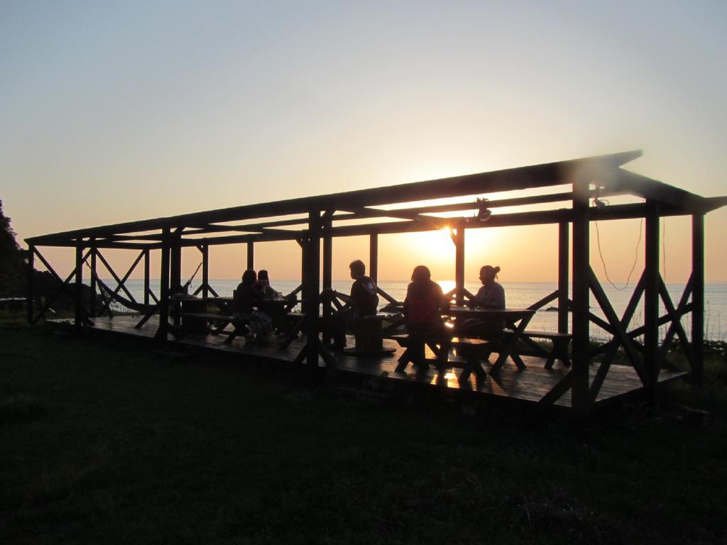 Amakusa West Coast Backpackers Fu-Raibou Hostel Exterior photo